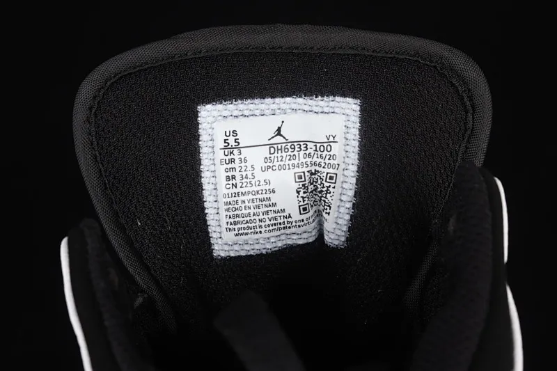 All categories Air Jordan Jordan series basketball shoes Air Jordan 1 Mid Air Jordan 1 Mid "Diamond Shorts" AJ1 Joe 1 Pearlescent White Black Panda DH6933-100
